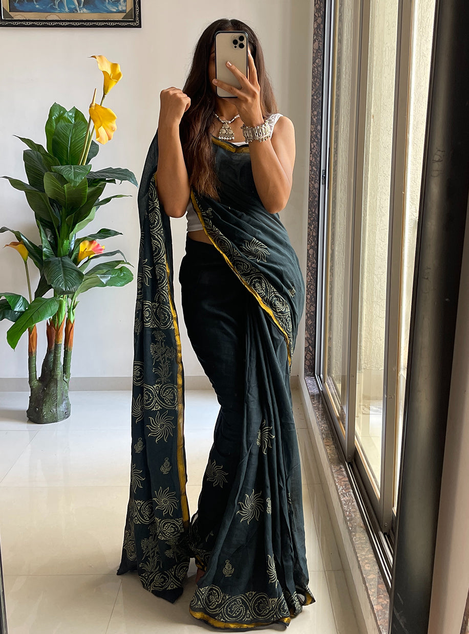 Grey Colour Muslin Cotton Hand Block Printed Saree