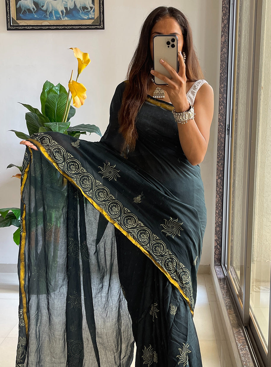 Grey Colour Muslin Cotton Hand Block Printed Saree