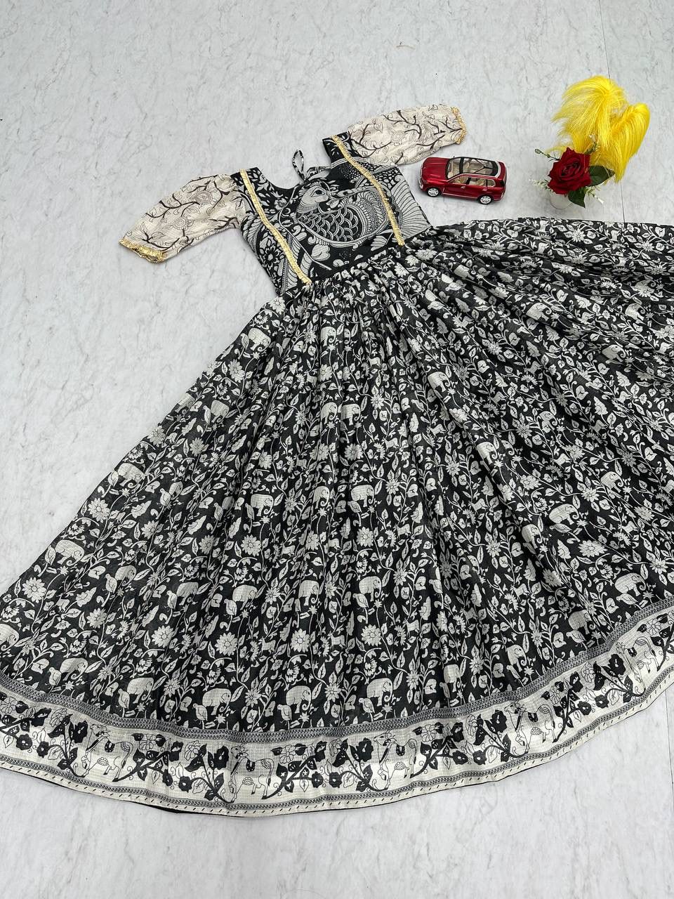Black Colour Lanching Kalamkari Gown